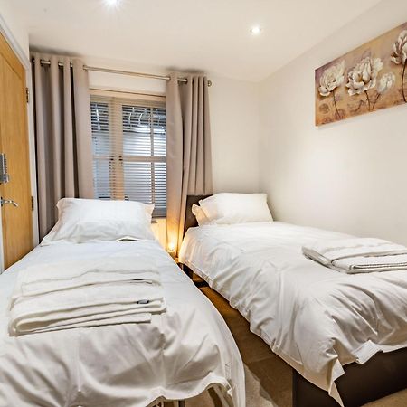 Cobble Cottage - Uk38973 휫비 외부 사진